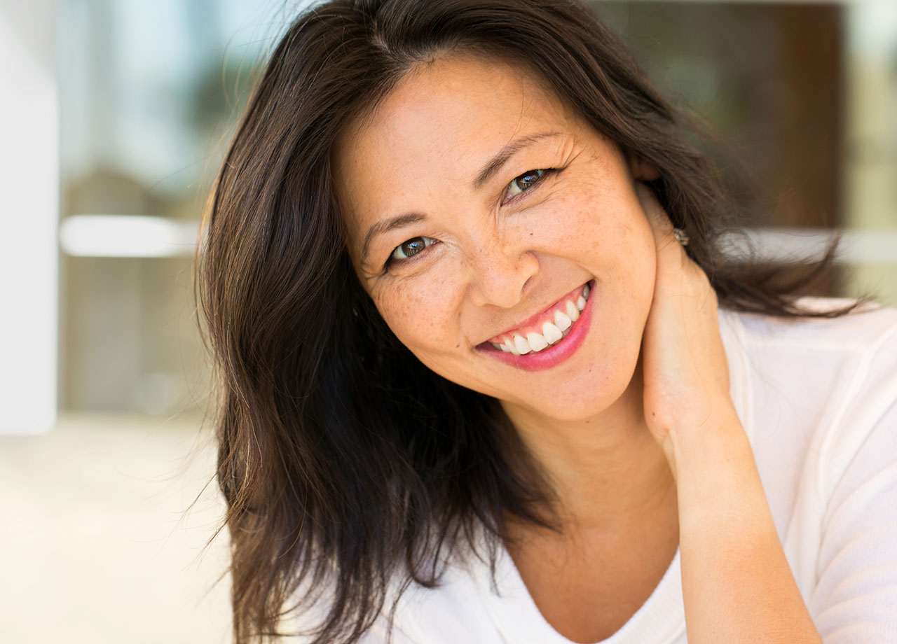 menopausal-age-woman-smiling