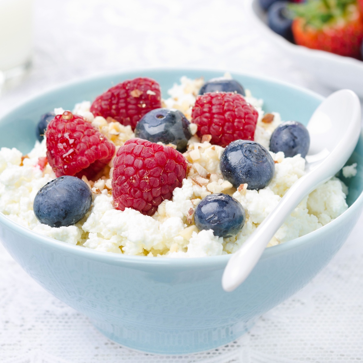 cottage cheese with fruits