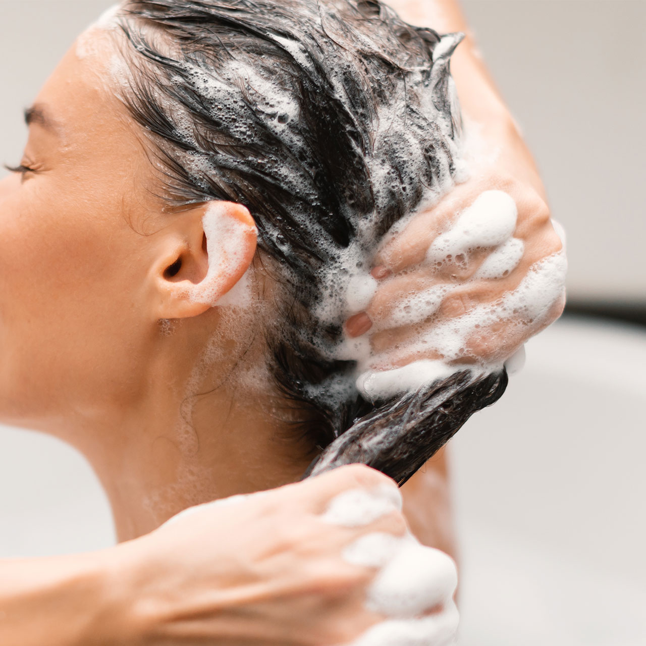 woman-washing-hair