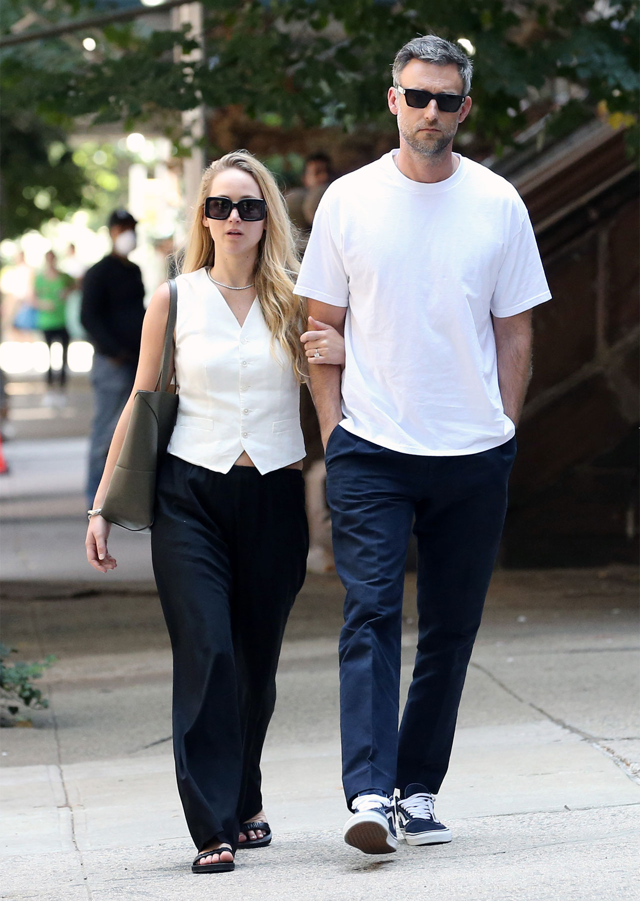 jennifer lawrence cooke maroney by central park