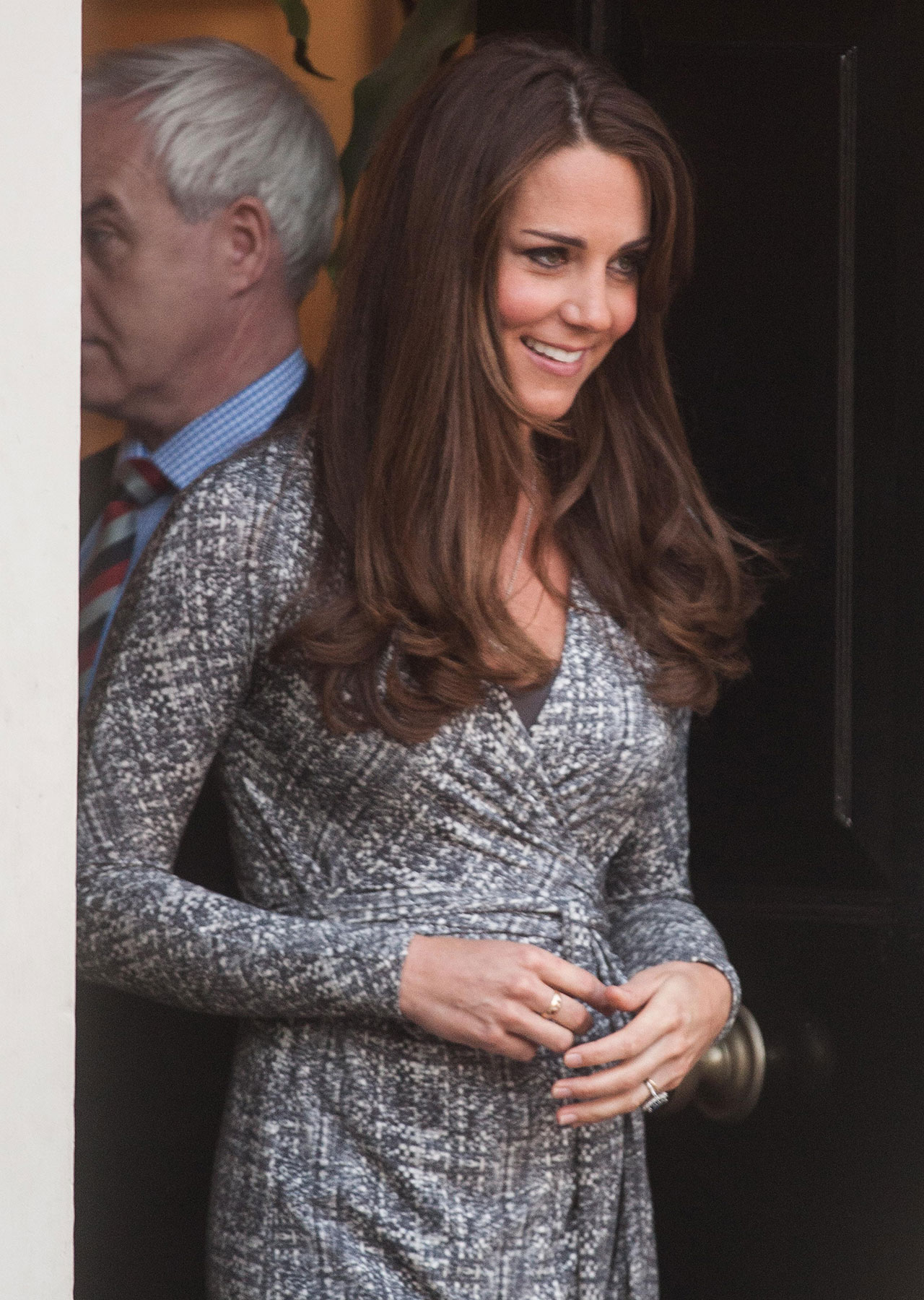 Kate Middleton leaves Hope House treatment Centre in 2013