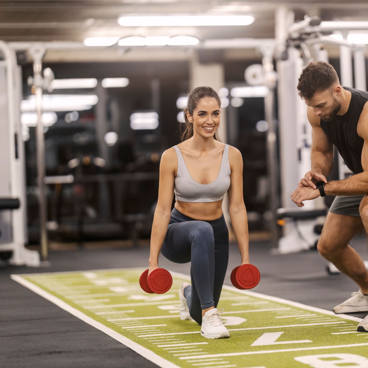 dumbbell reverse lunge