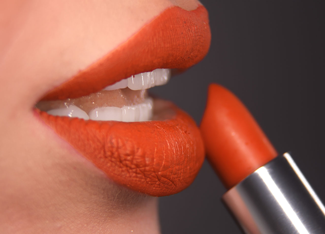 orange-lipstick