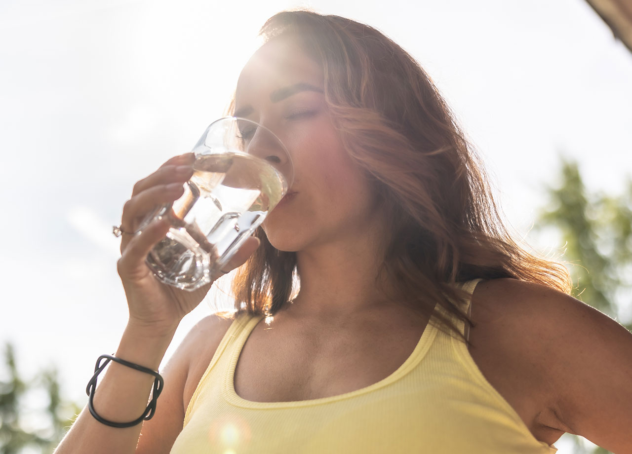 woman-drinking-water