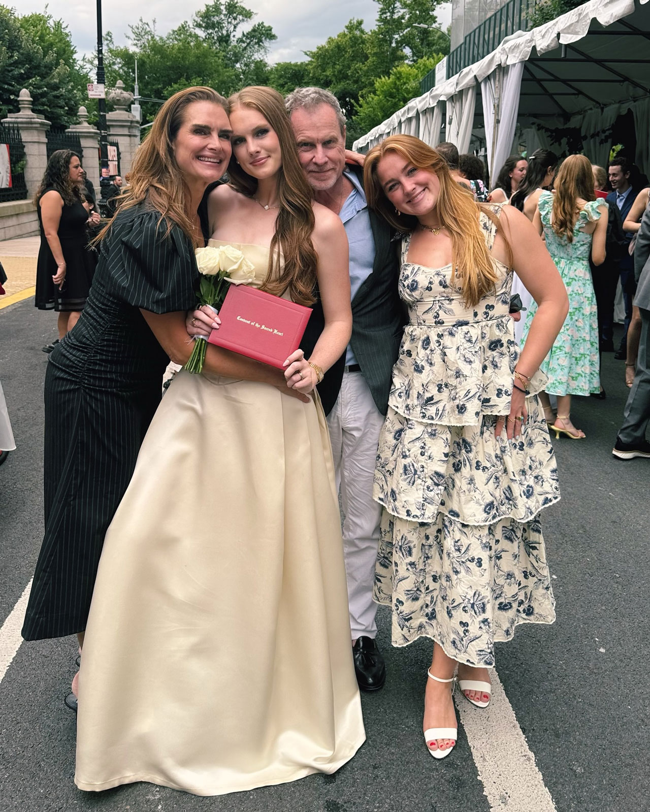 grier henchy brooke shields wedding dress