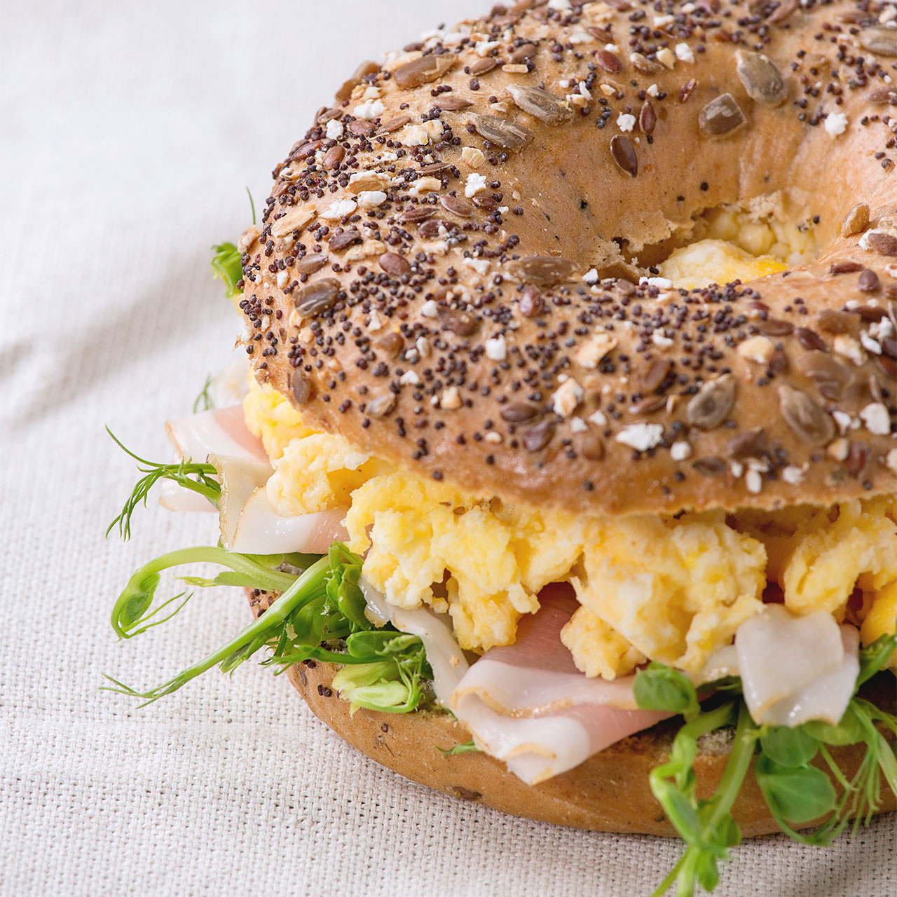 bagel sandwich