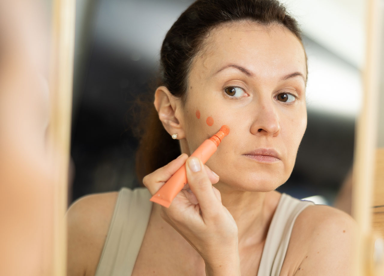 woman-contour-makeup