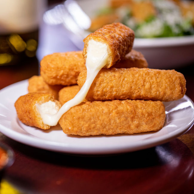 plate of mozzarella sticks