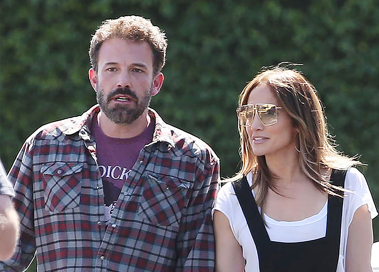 Ben Affleck and Jennifer Lopez newly engaged school pickup