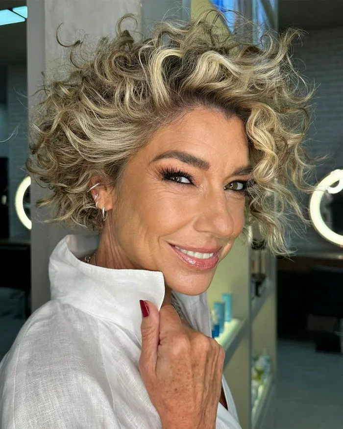 curly-bob