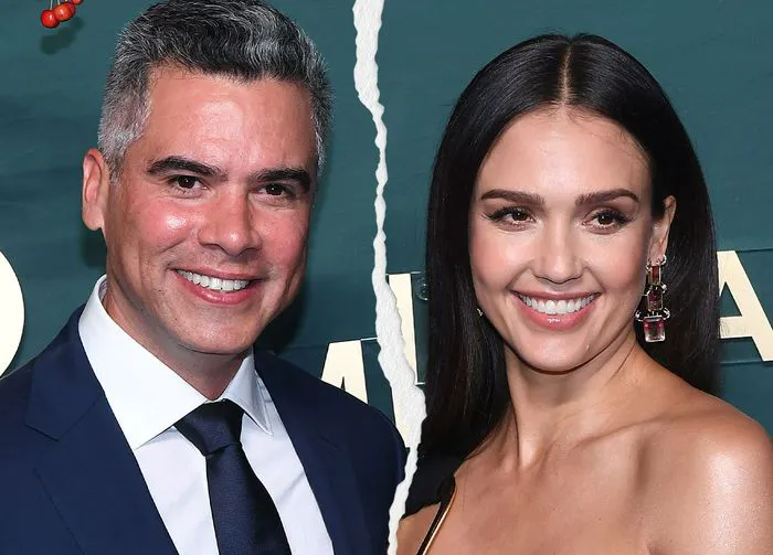 Jessica Alba and Cash Warren split photo