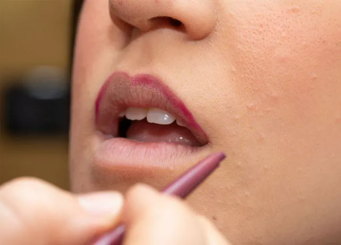 lined-side-lips