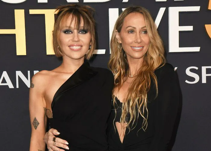 Miley and Tish Cyrus