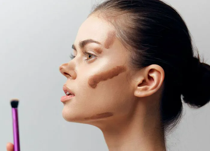 woman-chin-contour-makeup