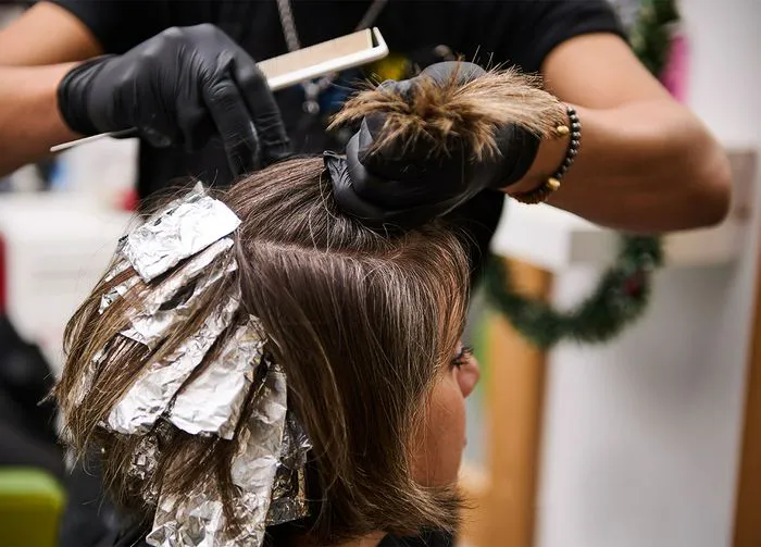 chunky-highlights-salon