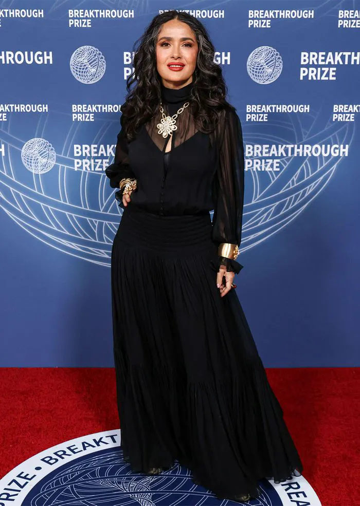 Salma Hayek red carpet