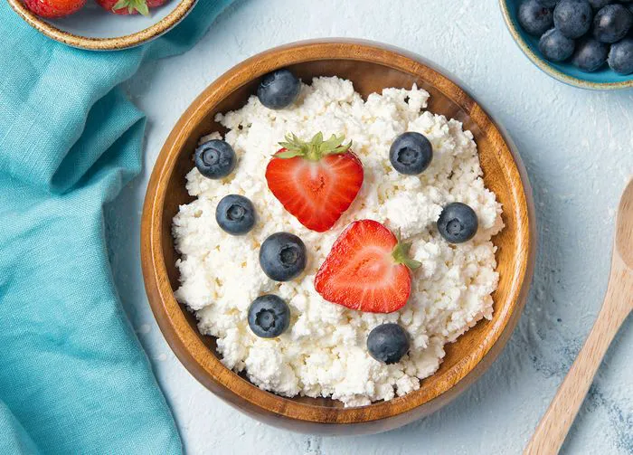 cottage cheese and fruit