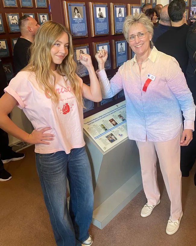 Sydney Sweeney and Christy Martin pose together at Boxing Hall of Fame