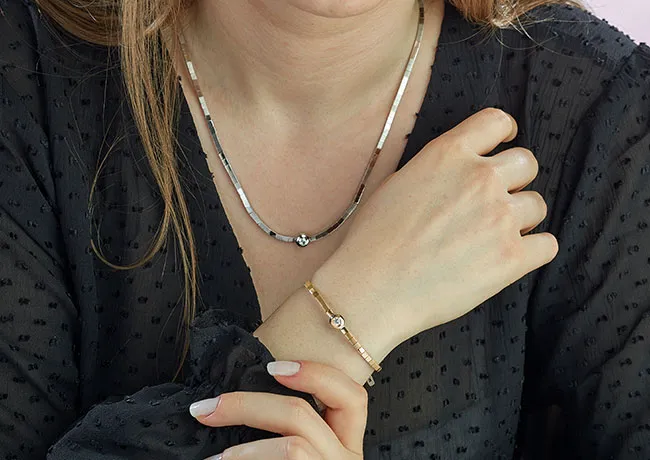 mixing-gold-silver-jewelry