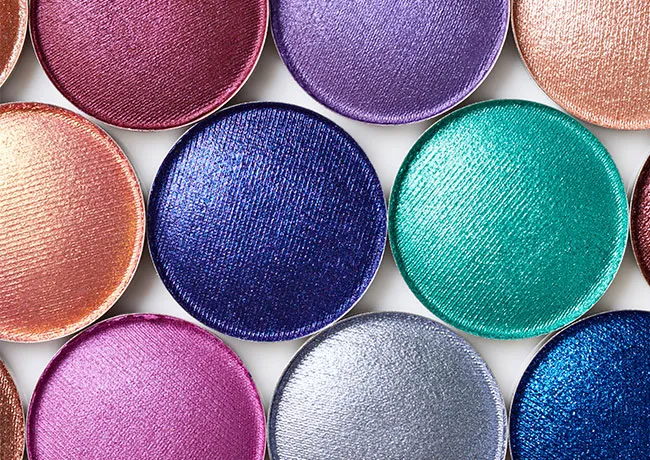 shimmery-eyeshadow