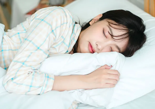woman-sleeping
