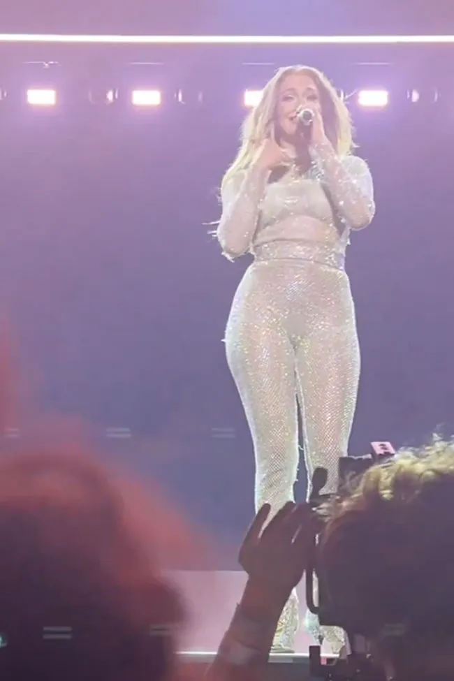 Jennifer Lopez talking about marriage on stage