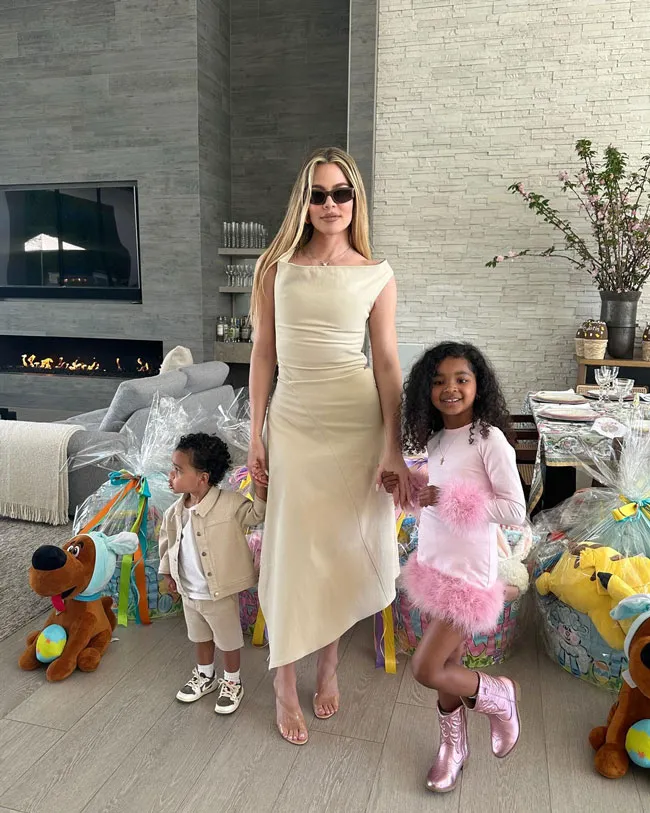 Khloe Kardashian with True and Tatum Thompson