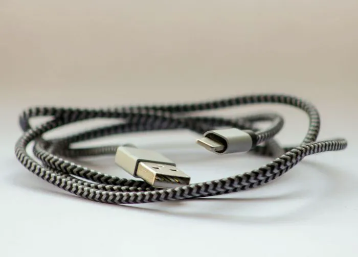 incompatible-iphone-charger