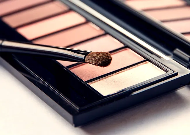 nude-eyeshadow