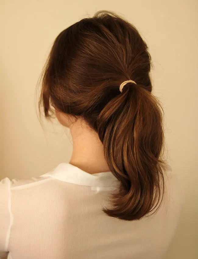 low-ponytail