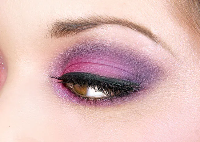 plum-eyeshadow