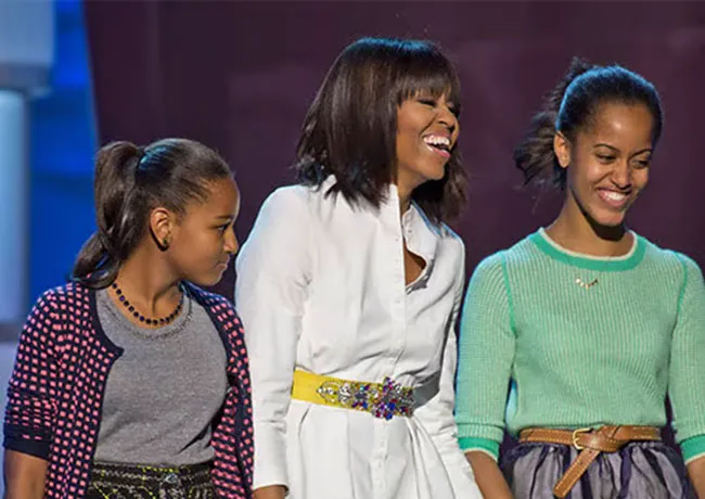 Michelle Obama with daughters