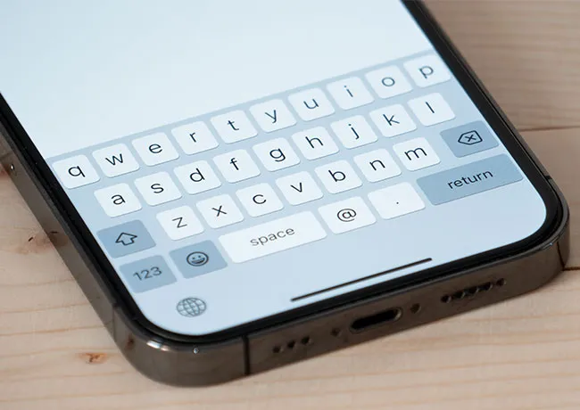 iphone-keyboard