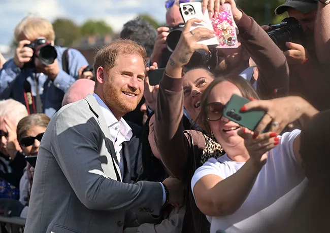 Prince Harry with fans at Community Recording Studio Nottingham.
