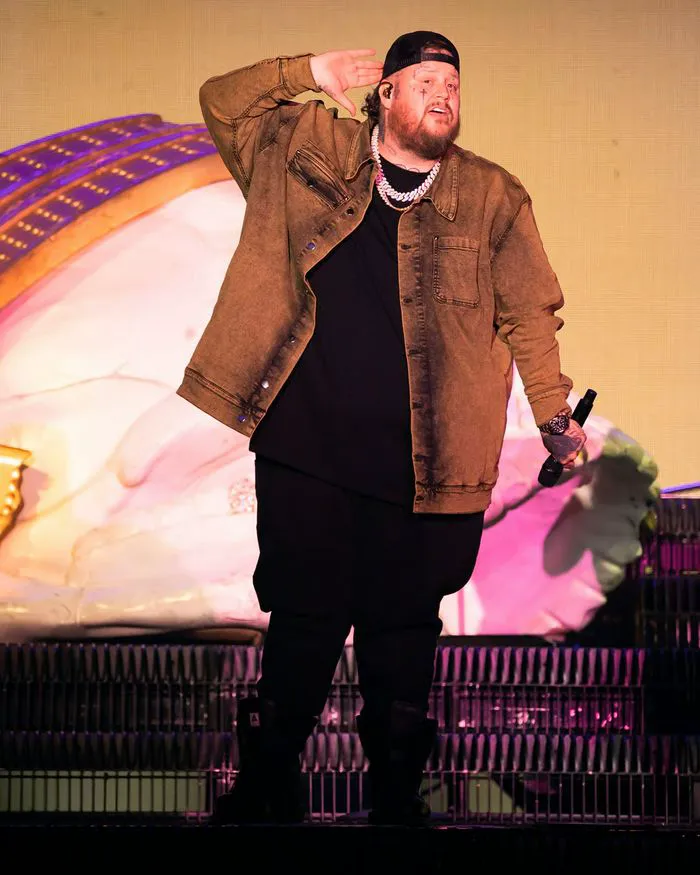 Jelly Roll performing at Little Caesars Arena