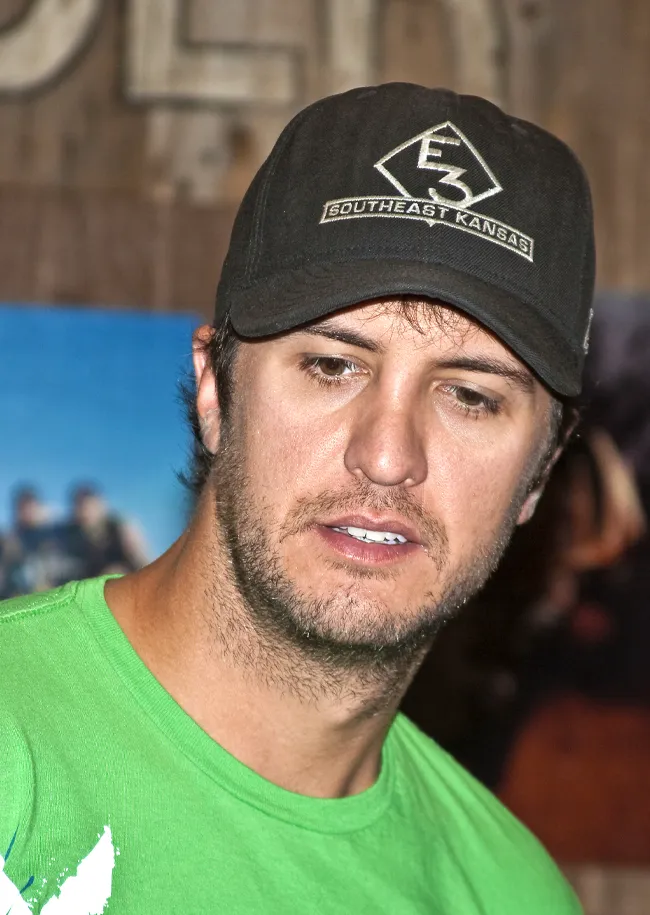 Luke Bryan Nashville Convention Center