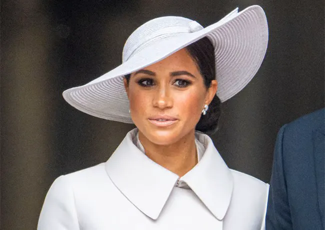 Meghan Markle white hat