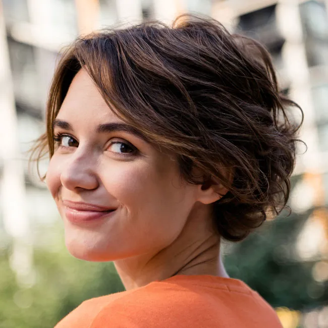 woman-bixie-haircut