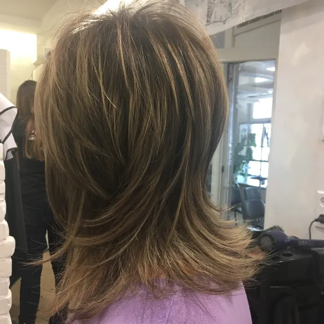 woman-layered-hair