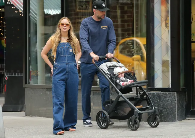 jennifer lawrence family