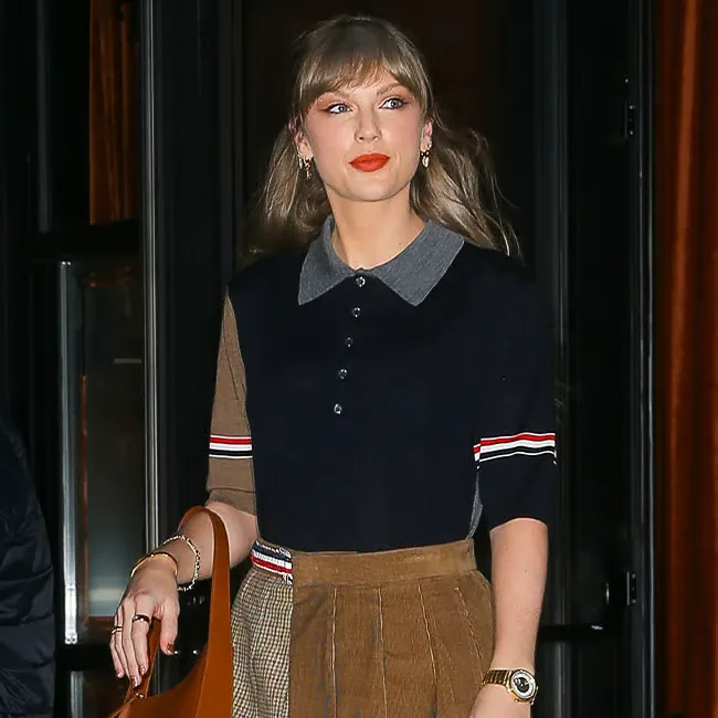 "Taylor Swift at Corner Store After Dinner With Sabrina Carpenter"