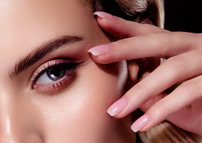 close-up-eyeliner-cleaned-up