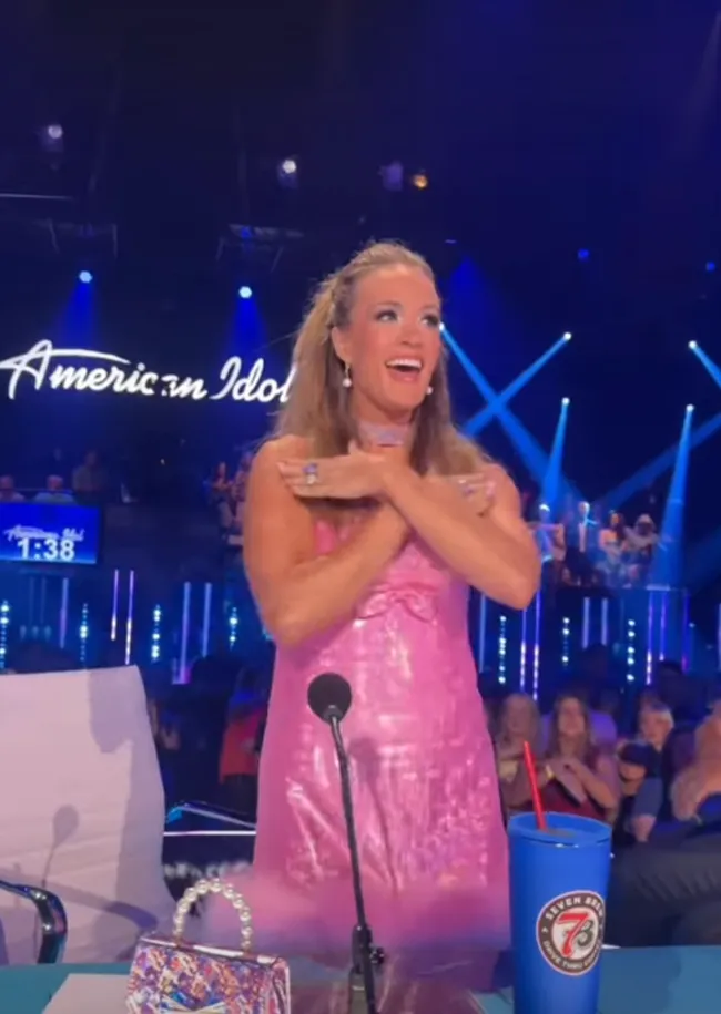 Carrie Underwood on American Idol pink dress