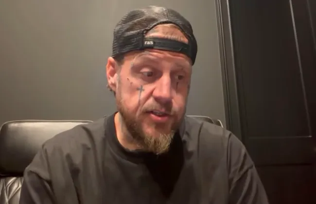 "Jelly Roll in his YouTube vlog discussing weight gain"