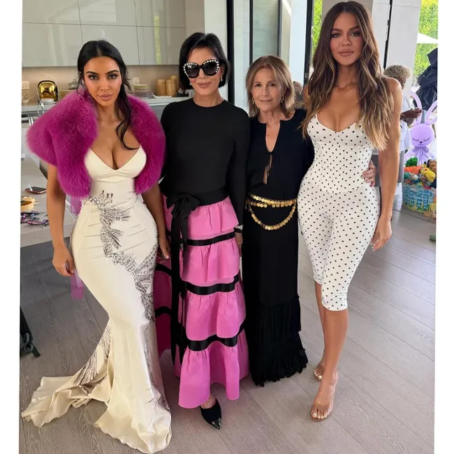 "Kim Kardashian's family photo for Easter"