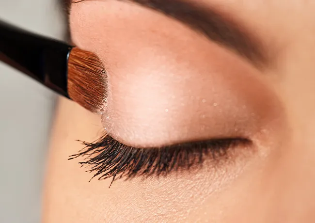 peachy-nude-eyeshadow