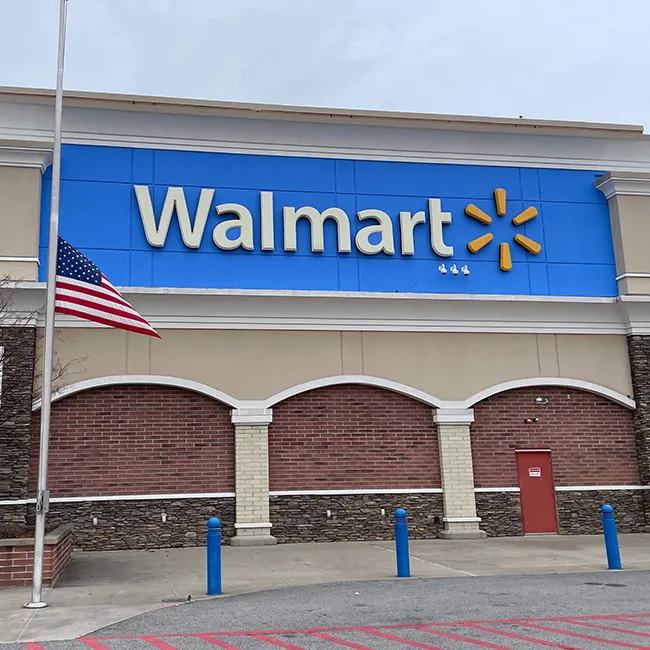 "Walmart store exterior"